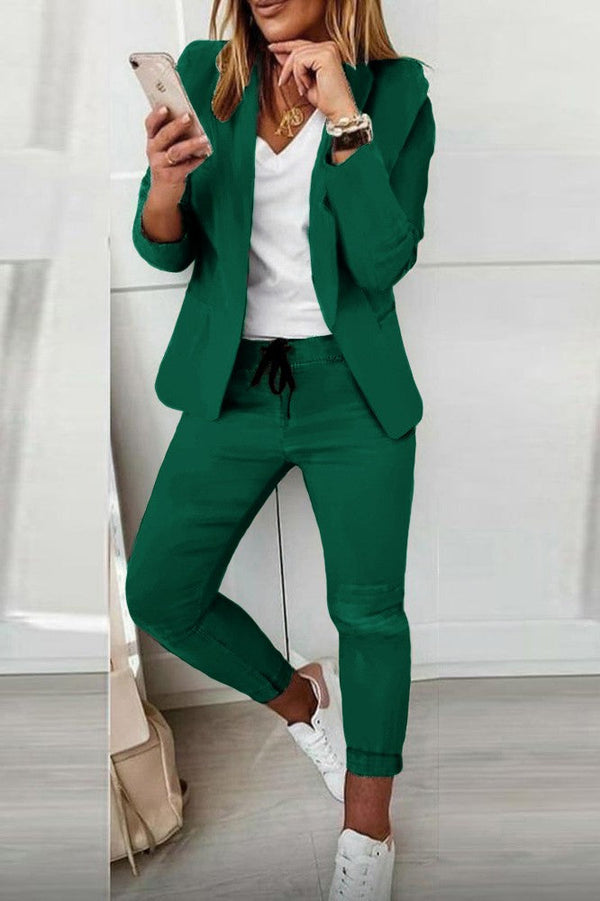 Eleganter Anzug in hellem Grün