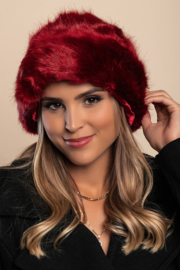 Winter hat with synthetic fur, red